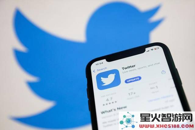 在网友的罢免压力下，马斯克决定将Twitter交给以带全家睡公司闻名的“卷王”