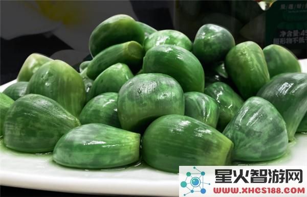 腊八蒜为何会变绿？它的营养价值和健康益处你了解多少？