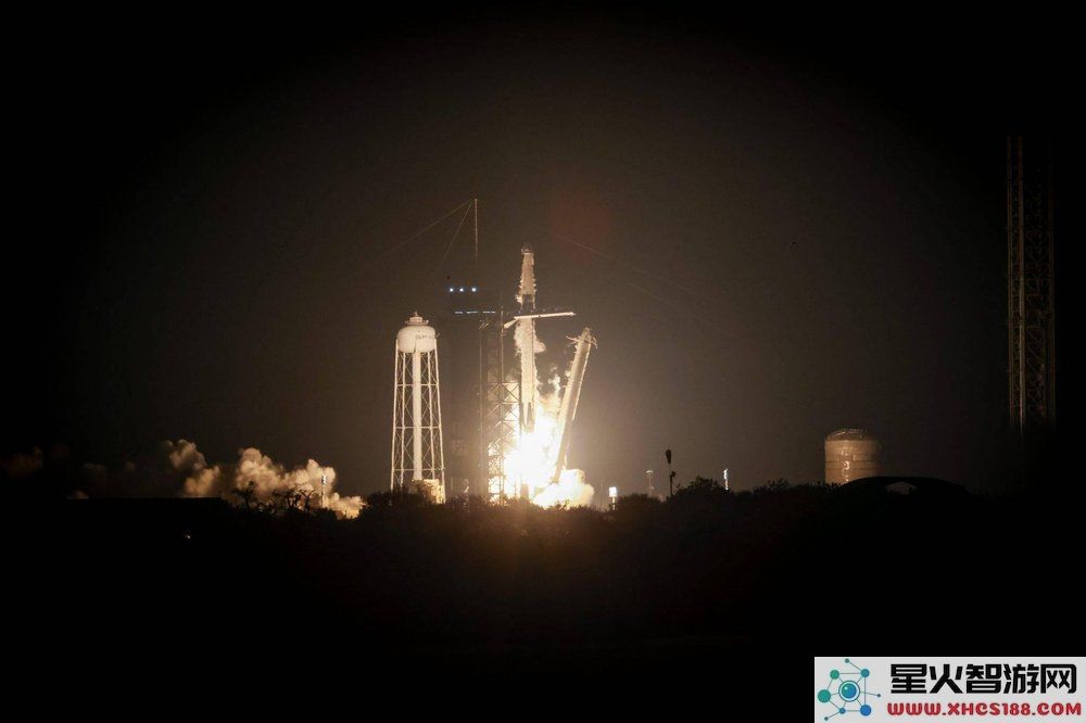 马斯克再度助力俄罗斯航天，SpaceX成功完成国际空间站对接任务