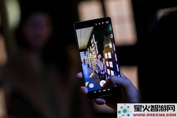 三星GalaxyS25系列震撼登场，开启智能手机未来的新纪元，AI技术助力创新